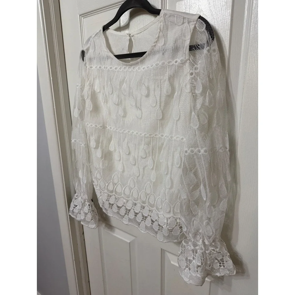 White Embroidered Lace Mesh Long Sleeve‎ Top with Bell Cuffs Size Large